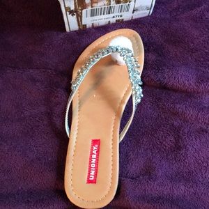 Women’s Union bay sandals